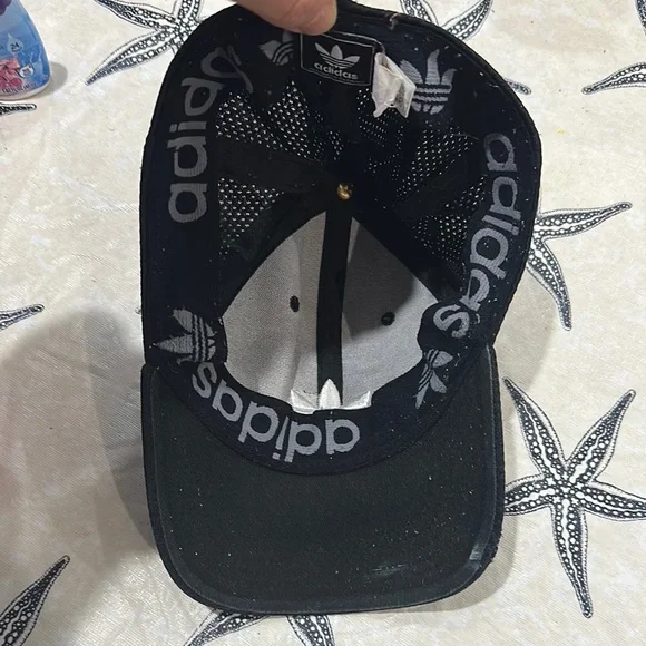 Adidas Black Cap - Picture 2 of 2